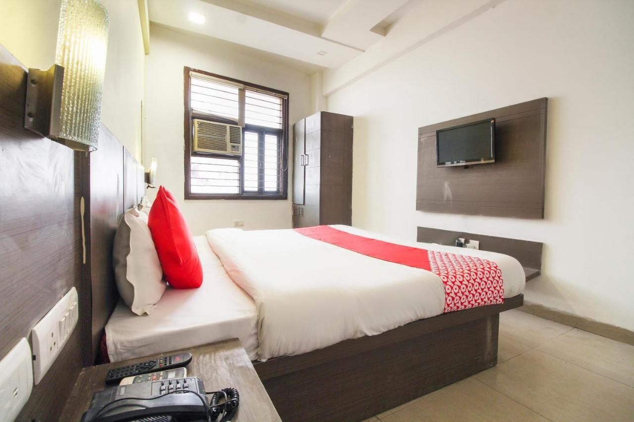 Oyo 67810 Hotel Lals Inn 아그라 외부 사진